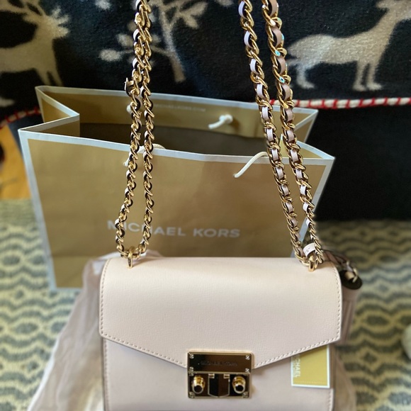 Michael Kors sling bag - Picture 3 of 3